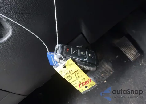 2019 Ram 1500 Big Horn/Lone Star 4X4 5'7 Box из США, поврежденный, VIN 1C6RRFFG6KN664627